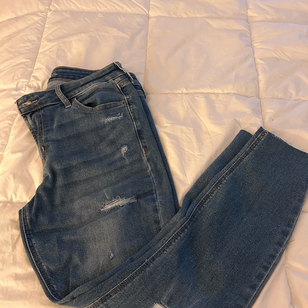 Old Navy Women's Blue Distressed Skinny Jeans